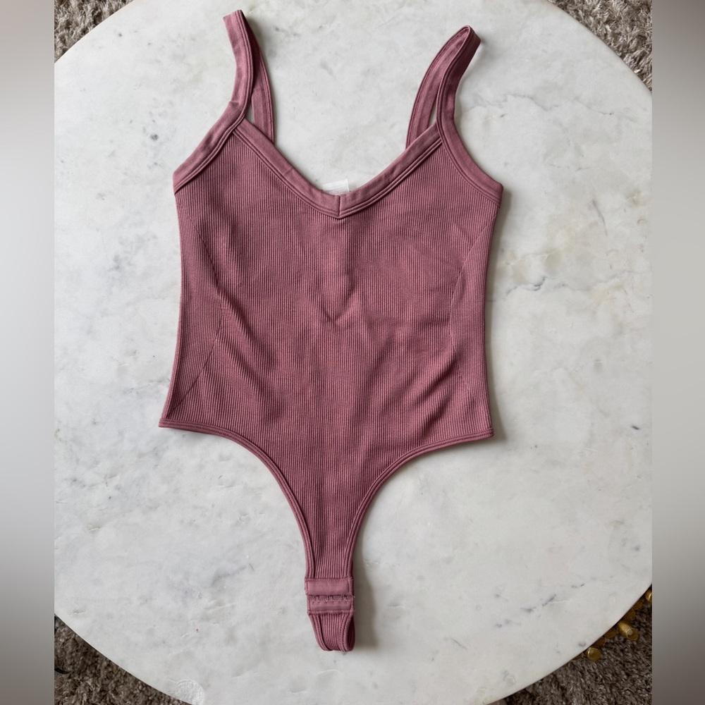 Dynamic women bodysuit